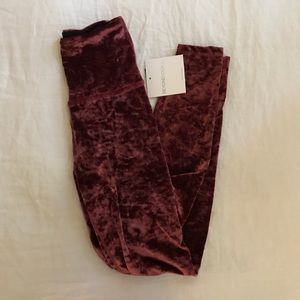 NWT Beyond Yoga High Waist Midi Leggings